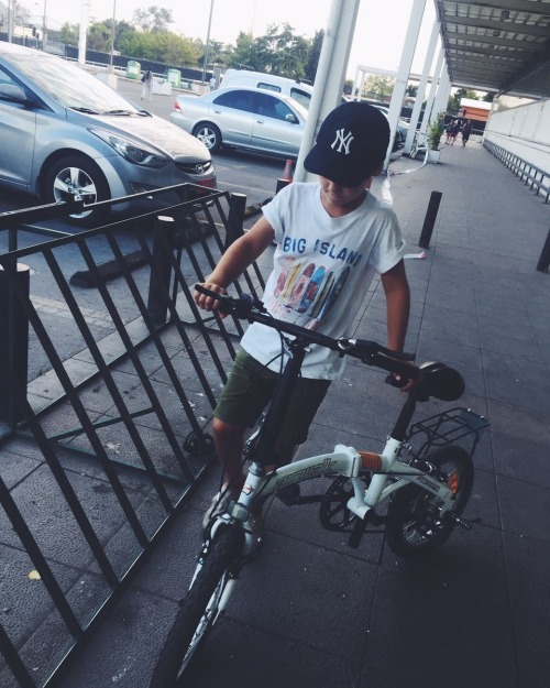 Thomy #Lifestyles #streetwear #boys # child #bike #ny