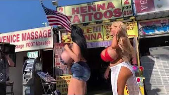 bimboslut84:  hyper-femininity:   Foxy Menagerie Verre Wow! She is HUUUUUGE! There