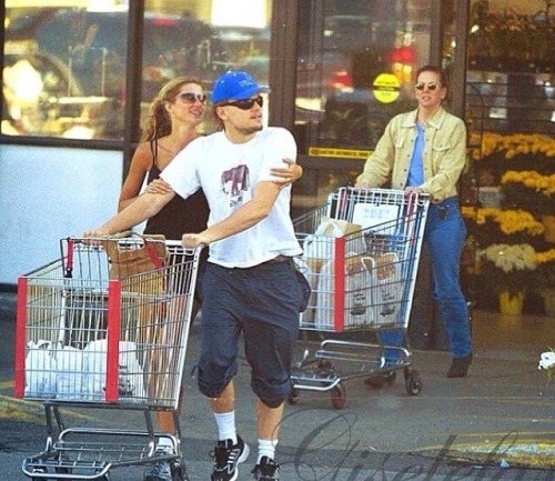 Leo and an ex-girlfriend grocery shopping.