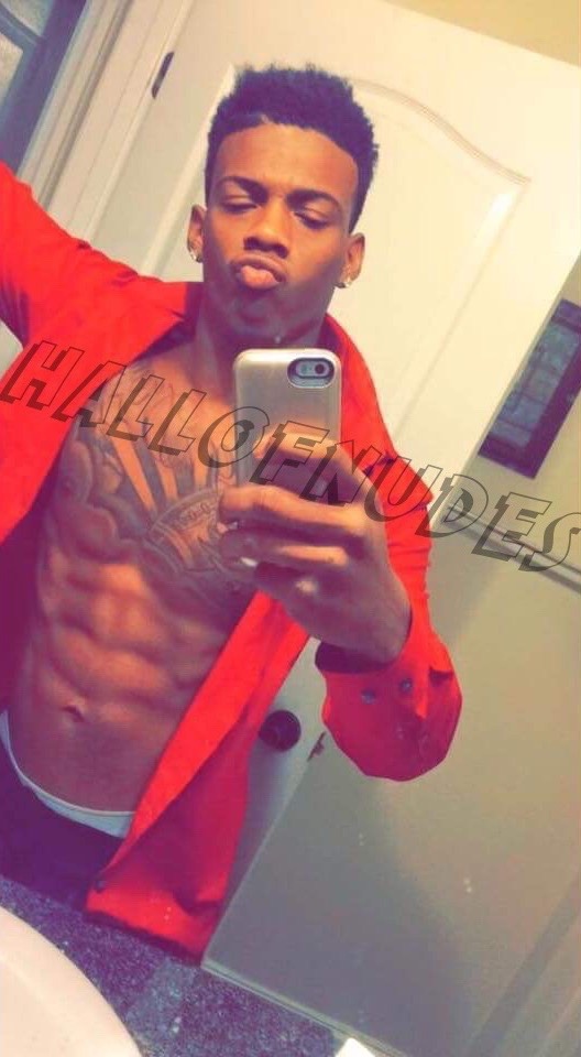hall-of-nudes:  Young bull still got time to grow