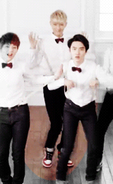 yixingsosweet:  there are 12 kinds of people boys