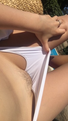 popmypussy:  What do you think of my tan line?  Love it!! 