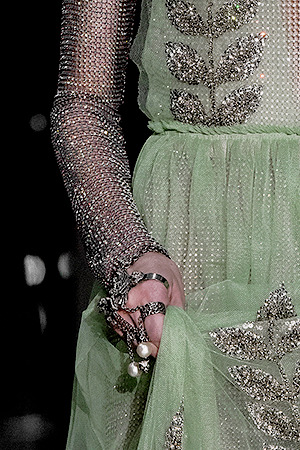 myfavoritefashionthings:  Gucci Fall 2017