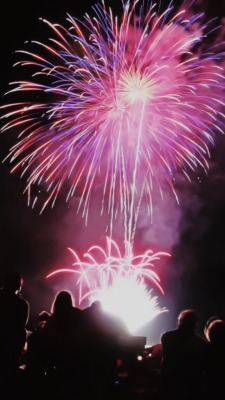 enchantedbgs:  Firework backgrounds •like if you save / use  •dont repost/steal