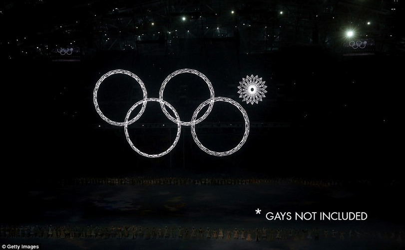 dbvictoria:  The best of the internet’s response to the 5th Olympic ring not opening