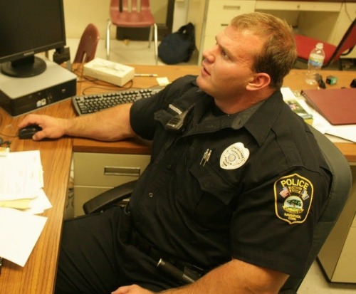 superbears:  Love Derek.. Dreamy to Sleep with Him  wittymoniker:  Derek Poundstone, 31, 6’1” and 341lbs. American Strongman and Connecticut police officer.   