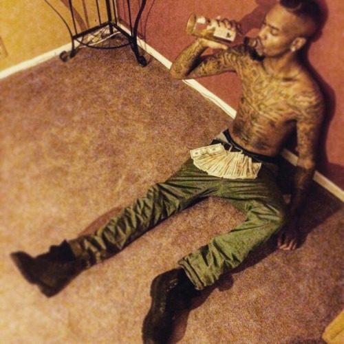 fuxwitaboy:  🏆💎🏆😈💎🍆🏆🍆💎😈🏆💎🏆 