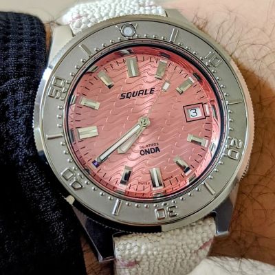 Instagram Repost
streetsofarocho  So pink! This Squale 1521 Onda Rosa is as fun as it is capable. Couldn’t resist buying a bunch of straps for it too! [ #squalewatch #monsoonalgear #divewatch #watch #toolwatch ]