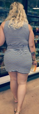 toby267:  Pawg out and about