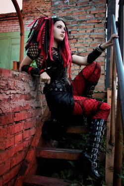 pietersite:  Black and Red Cybergoth by mysteria-violent 