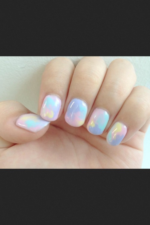 New nails! Thank’s to my beautiful girlfriend :) boys also should be allowed to paint their nails!!!