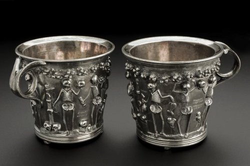 themacabrenbold:Definatley my #coffee cups!These metal cups from the late 19th century are decorated