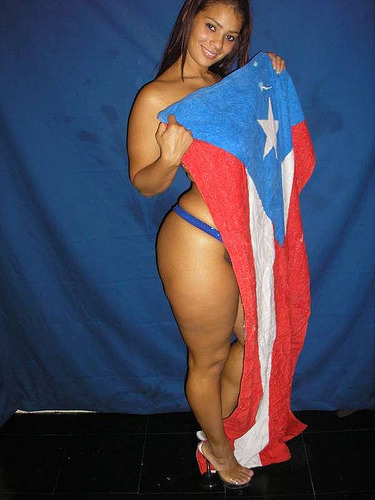 lovelyxxxlatinas:  Mexican Women Young and Sexy