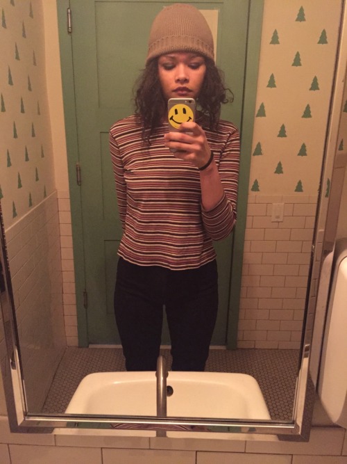 euo:  I call this look: I didn’t sleep one minute last night and I’m too tired to put on makeup or breathe