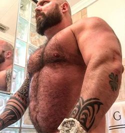 dutchbear74:  BIG WOOF! What I would love