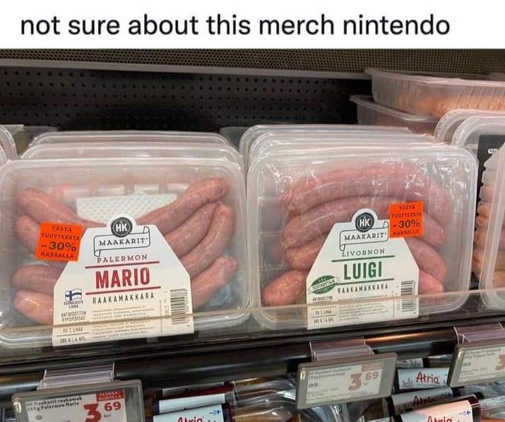 sagittarius-soul77:theehorsepusssy:depsidase:Mario&rsquo;s looks longer but Luigis
