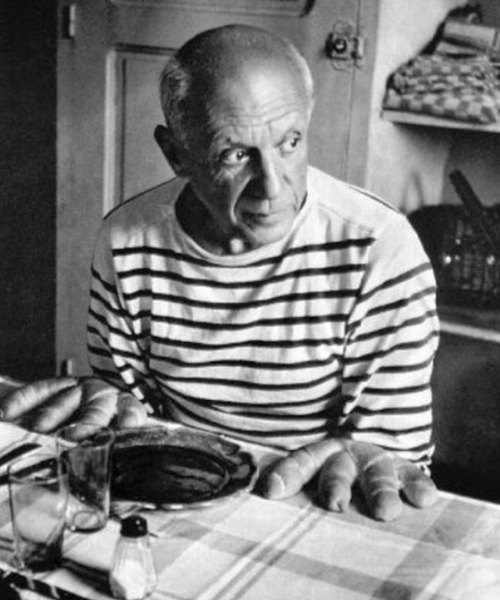 nouvellem:  “Stripes are an architecture of fashion: they are a matter of proportions.” 