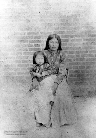 https://mccalllib.tumblr.com/post/181019083694/this-image-of-a-native-american-woman-and-child