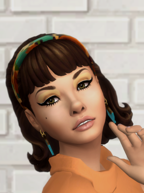 needleworkreve:Swingin’ Sixties Makeup Set Everything your mod sims needs to become the ace face. Ke