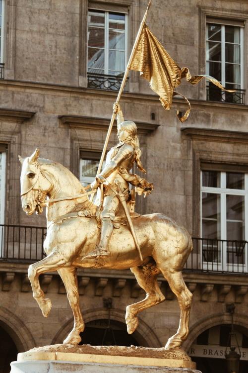 legendary-scholar:    Joan of Arc… Paris, France.