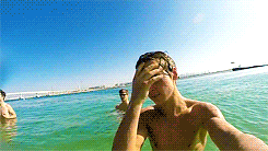 awzoella:  Joe Sugg +Dubai 