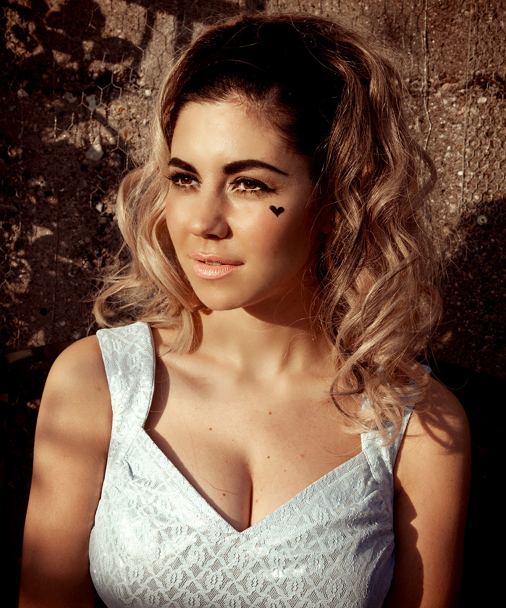 diamondsanddelrey:  Lana Del Rey and Marina and The Diamonds Blog    