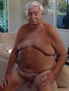 Porn photo silverbadbear:  chubbychaiser:  nudedadsandjewelry: