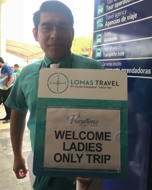 Welcome to Cancun #ladiesonlyviptrip (at Cancún, Quintana Roo) www.instagram.com/p/Bo