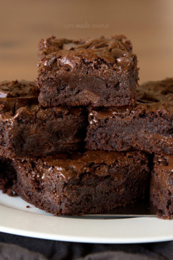 the-shy-fa:  Mannnn I just really want brownies