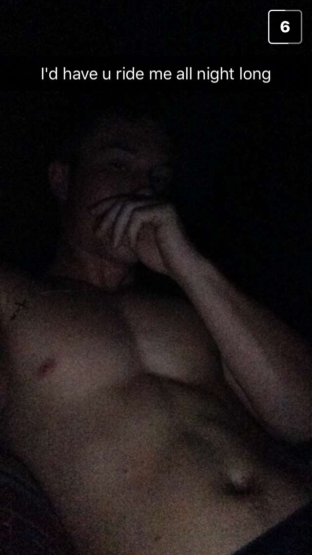straight-kikdudes:Elijah 😍 he’s the hottest guy ever and THAT ASS OMG !!!! he’s