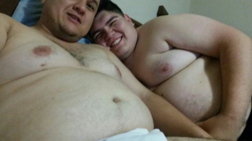xfatbully: laloyrick: Una y ya me dijo!….. Mentiras jajjajajajjajajjaj fueron muchas Una No e
