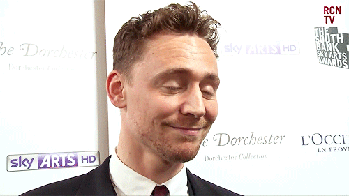 lokispants:  You’ve worked with Kenneth Branagh before. He’s gonna be doing the