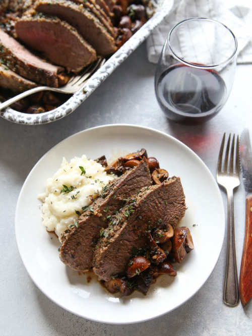 savorytoothgirl: GARLIC HERB ROASTED TRI-TIP AND MUSHROOMS