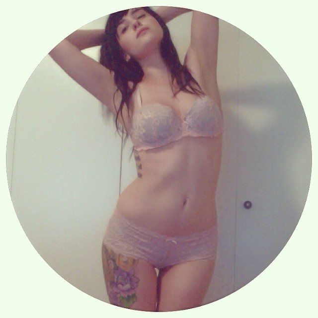 yungsith:  💪 #suicidesundies #SuicideGirls #girlswithink #girlswithtattoos @suicidegirls
