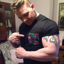 britishmusclecub:  ask 🇬🇧💪🐻 British MuscleCub