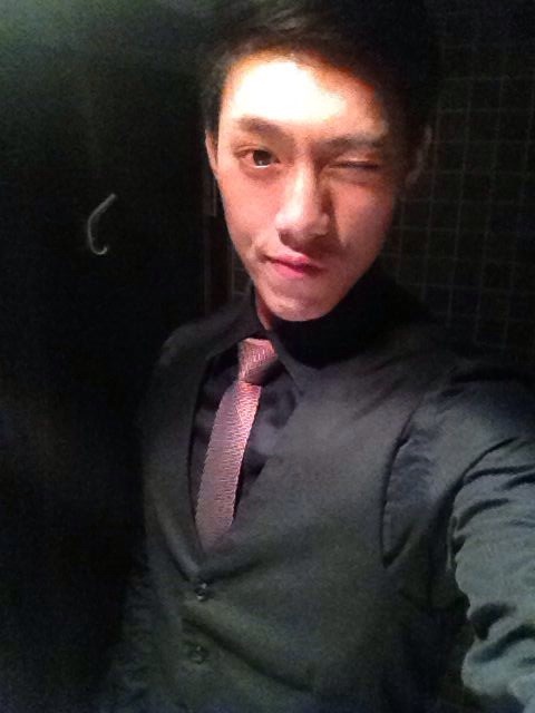 jongjongs2:  mega-aaaaaaa:  Mucha HKUST a rich handsome straight men color student..02   木柵某科大高富帥直男色學生..02  좆 잘빠졌다ㅎ