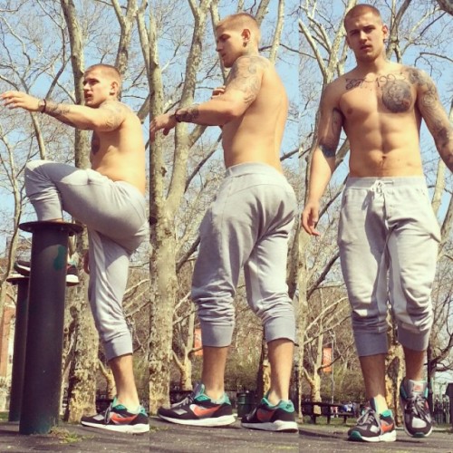 row2ski:  igorstepanov:  Game face 💣  Row2ski.tumblr.com  