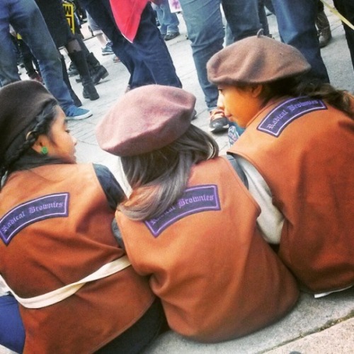 herdreadsrock:  pussy-and-pizzza-x:  lmsig:  herpowerisherown:aprill-showers:Meet The Radical Brownies!!!Not your average girl scout group…In the Radical Brownies, girls ages 8-12 learn about social justice movements such the Black Panthers and the