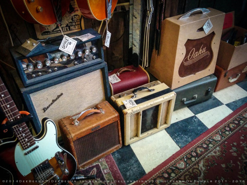 deebeeus:  Here’s the final bit of fun from last eek’s trip to Capsule music in the Queen West area of Toronto: Fender Bullet!  Early 80s. Lefty of the week (for my friend guitarlust!):  it’s a recent Les Paul in a lovely red with cream binding.