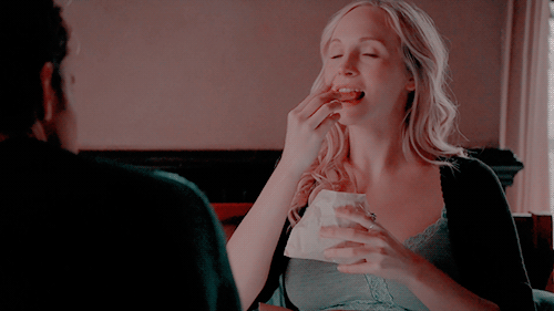 stefansredporsche:marry someone who will look at you the way stefan looks at caroline