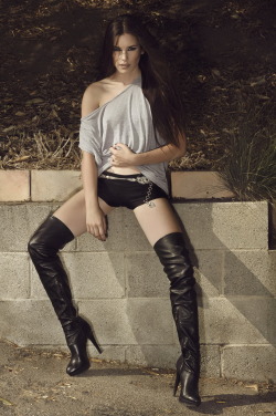 Boot-Fetish-Girls:  Girl In Boots Http://Boot-Fetish-Girls.tumblr.com/