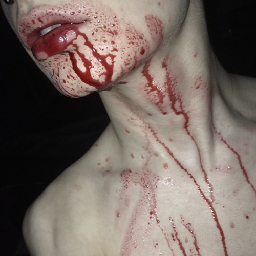 voguehorror:  I eat angels for breakfast 