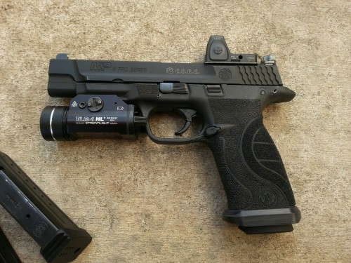 Sex alcoholtobacofirearms:  M&P9 Pro  pictures