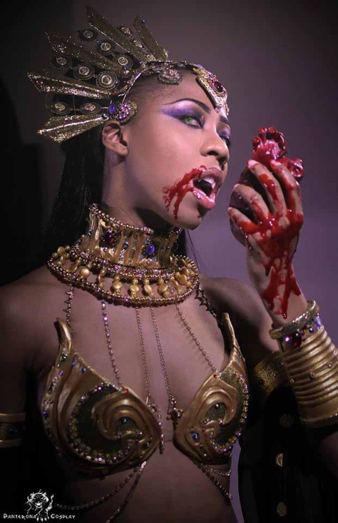 cosplayingwhileblack:  Character: Akasha/Queen of the Damned Series: The Vampire Chronicles Cosplayer: Panterona Cosplay