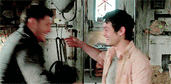 femharringrove:  dean + hugs 