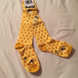 distractful:  these bee knee-socks are the