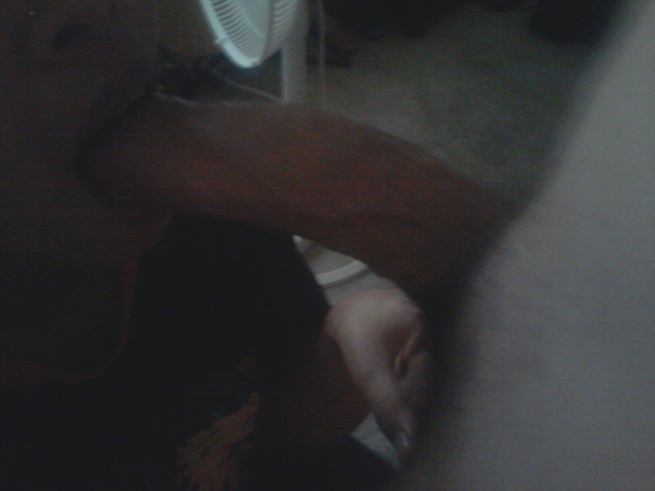 experimenting-cple:  Love suck his cock.. e.c.