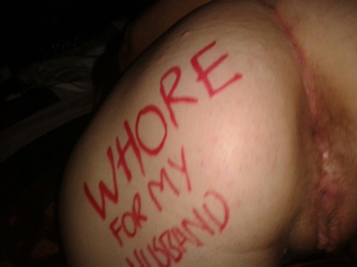 picsofmyslutwife:So she know she is minemmmm yes