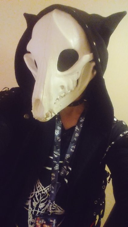 thefingerfuckingfemalefury:  priestessamy: witnesstheabsurd: New looks GOOD LOOK  AESTHETIC