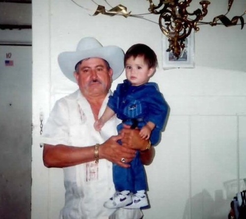 Love you y te extraño abuelito